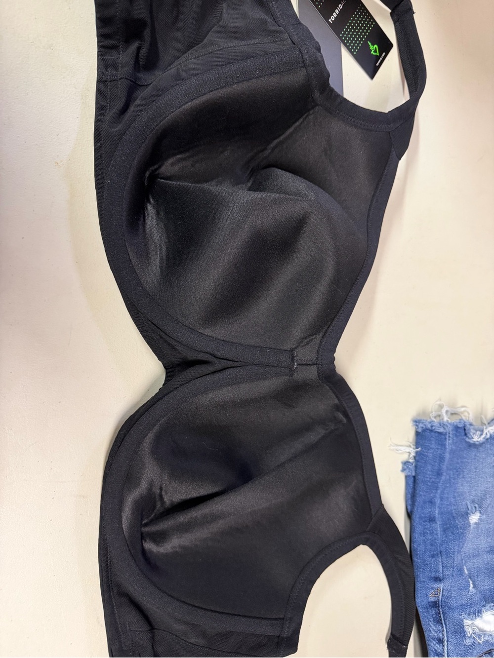 NWT torrid medium support Black Sports Bra 48D - Picture 4 of 7